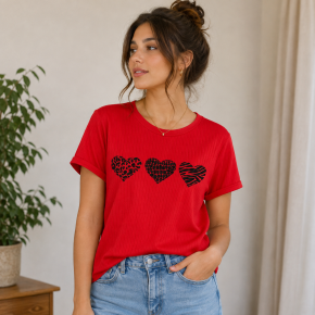 Love Hearts Kalp Desenli Kırmızı Tişört