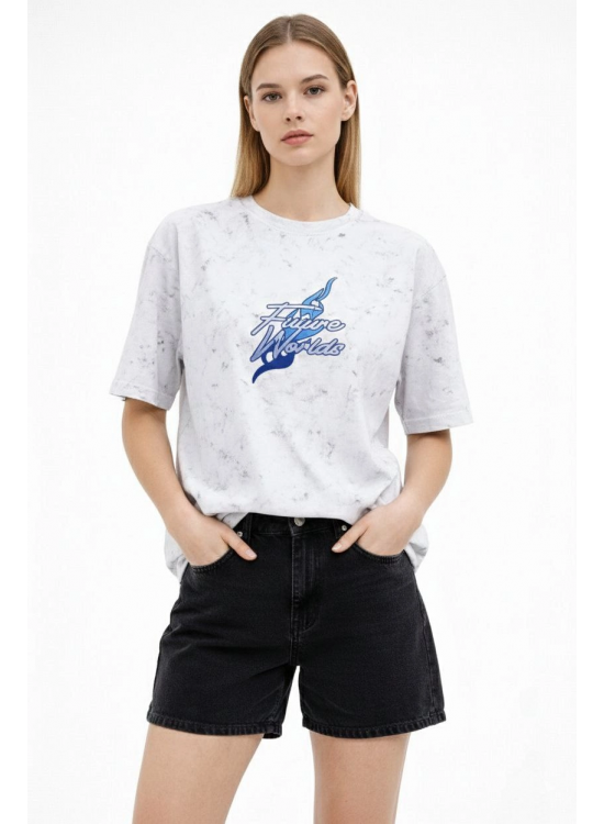 Kadın Asit Yıkamalı Oversize Tişört Bisiklet Yaka Kısa Kol T-shirt - Beyaz Kadın Asit Yıkamalı Oversize Tişört Bisiklet Yaka Kısa Kol T-shirt - Beyaz