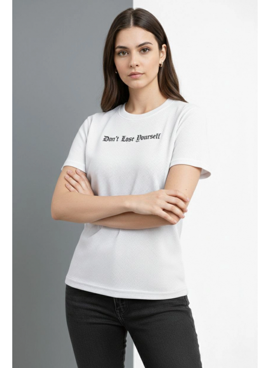 Kadın Wafıl Kumaş Tişört Regular Kalıp Bisiklet Yaka Baskılı T-Shirt - Beyaz Kadın Wafıl Kumaş Tişört Regular Kalıp Bisiklet Yaka Baskılı T-Shirt - Beyaz