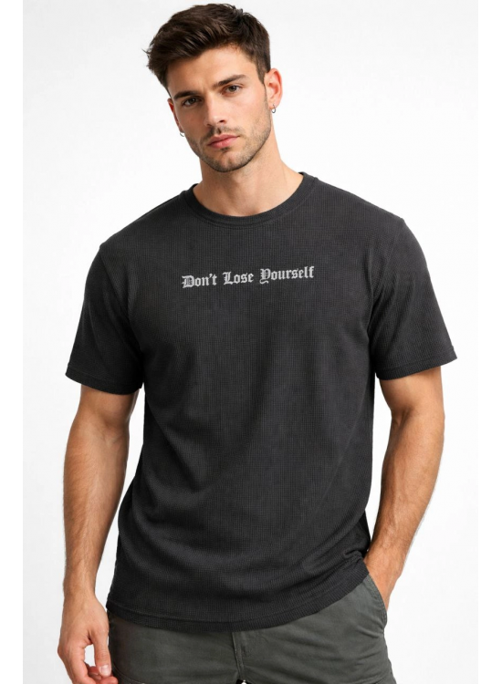 Erkek Wafıl Kumaş Tişört Regular Kalıp Bisiklet Yaka Baskılı T-Shirt - Siyah Erkek Wafıl Kumaş Tişört Regular Kalıp Bisiklet Yaka Baskılı T-Shirt - Siyah