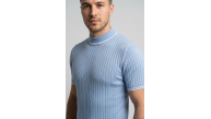 Erkek Fitilli Triko Dokuma Kısa Kol Tişört Yarım Boğaz Modern Yazlık T-Shirt - Bebe Mavisi Erkek Fitilli Triko Dokuma Kısa Kol Tişört Yarım Boğaz Modern Yazlık T-Shirt - Bebe Mavisi