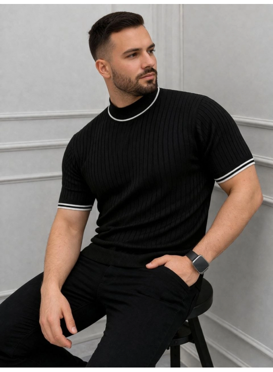 Erkek Fitilli Triko Dokuma Kısa Kol Tişört Yarım Boğaz Modern Yazlık T-Shirt - Siyah Erkek Fitilli Triko Dokuma Kısa Kol Tişört Yarım Boğaz Modern Yazlık T-Shirt - Siyah