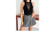 Kadın Dantel Detaylı Derin Dekolte Body Şık Kolsuz Yazlık Bodysuit - Siyah Kadın Dantel Detaylı Derin Dekolte Body Şık Kolsuz Yazlık Bodysuit - Siyah