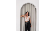 Kadın Vatkalı Kolsuz V Yaka Drapeli Crop Bluz Likralı Fit - Boyalı Gri
