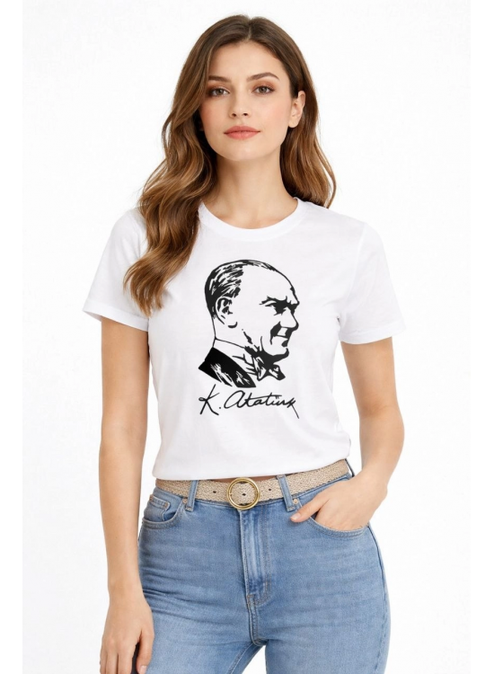 Kadın Atatürk Baskılı Tişört Kısa Kollu Bisiklet Yaka T-Shirt - Beyaz Kadın Atatürk Baskılı Tişört Kısa Kollu Bisiklet Yaka T-Shirt - Beyaz