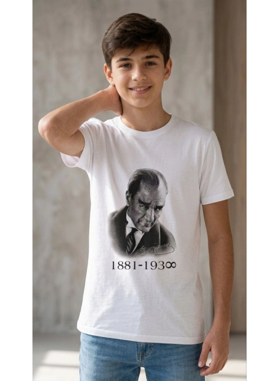 Erkek Çocuk Atatürk Baskılı Tişört Kısa Kollu Bisiklet Yaka T-Shirt - Beyaz Erkek Çocuk Atatürk Baskılı Tişört Kısa Kollu Bisiklet Yaka T-Shirt - Beyaz