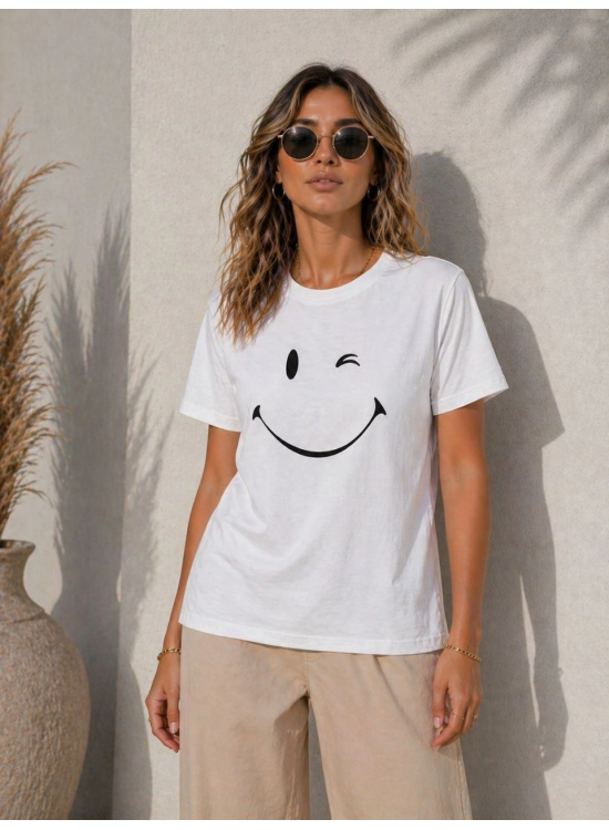 Kadın Minimal Gülümseyen Yüz Baskılı Tişört Kısa Kol Yazlık T-Shirt - Beyaz Kadın Minimal Gülümseyen Yüz Baskılı Tişört Kısa Kol Yazlık T-Shirt - Beyaz