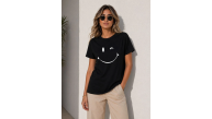 Kadın Minimal Gülümseyen Yüz Baskılı Tişört Kısa Kol Yazlık T-Shirt - Siyah Kadın Minimal Gülümseyen Yüz Baskılı Tişört Kısa Kol Yazlık T-Shirt - Siyah