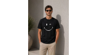 Erkek Minimal Gülümseyen Yüz Baskılı Tişört Kısa Kol Yazlık T-Shirt - Siyah Erkek Minimal Gülümseyen Yüz Baskılı Tişört Kısa Kol Yazlık T-Shirt - Siyah