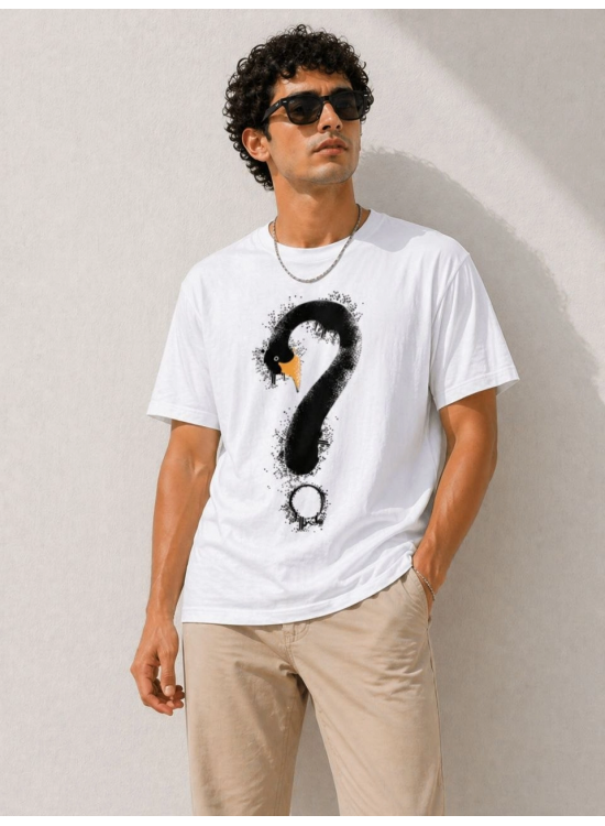 Erkek Kuğu Figürlü Soru İşareti Baskılı Tişört Kısa Kol T-Shirt - Beyaz Erkek Kuğu Figürlü Soru İşareti Baskılı Tişört Kısa Kol T-Shirt - Beyaz