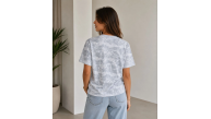 Kadın Batik Desenli Tişört Bisiklet Yaka Kısa Kol Regular Fit T-shirt - Gri Kadın Batik Desenli Tişört Bisiklet Yaka Kısa Kol Regular Fit T-shirt - Gri