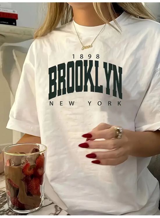 Kadın Tişört Bisiklet Yaka Brooklyn Baskılı Kısa Kollu T-shirt - Beyaz Kadın Tişört Bisiklet Yaka Brooklyn Baskılı Kısa Kollu T-shirt - Beyaz