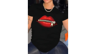 Kadın Kısa Kol Yazlık Tişört Bisiklet Yaka Dudak Baskılı T-Shirt - Siyah Kadın Kısa Kol Yazlık Tişört Bisiklet Yaka Dudak Baskılı T-Shirt - Siyah