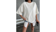 Kadın Düz T-Shirt Kısa Kol Bisiklet Yaka Oversize Rahat Kalıp Günlük Tişört - Beyaz Kadın Düz T-Shirt Kısa Kol Bisiklet Yaka Oversize Rahat Kalıp Günlük Tişört - Beyaz