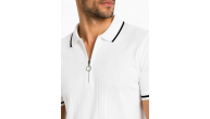 Erkek Fitilli Triko T-shirt Polo Yaka Yarım Fermuarlı Kısa Kollu Tişört - Beyaz Erkek Fitilli Triko T-shirt Polo Yaka Yarım Fermuarlı Kısa Kollu Tişört - Beyaz