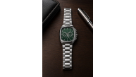 Erkek Gümüş Metal Kordon Analog Kol Saati Yeşil Kadran Takvim Göstergeli - Gümüş
