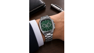 Erkek Gümüş Metal Kordon Analog Kol Saati Yeşil Kadran Takvim Göstergeli - Gümüş