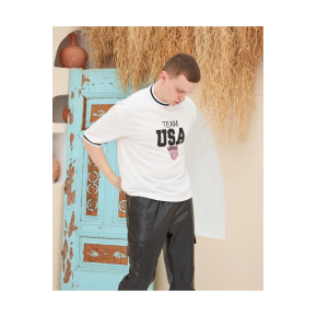 Erkek Bisiklet Yaka Tişört Nakış İşlemeli Kısa Kol Oversize T-Shirt - Beyaz