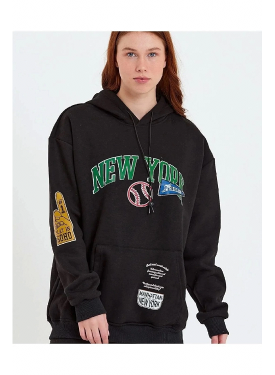 Kadın Oversize Kapüşonlu Cepli Ön Kol Baskılı 3 İplik Pamuklu Hoodie Sweatshirt - Siyah Kadın Oversize Kapüşonlu Cepli Ön Kol Baskılı 3 İplik Pamuklu Hoodie Sweatshirt - Siyah