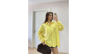 Kadın Oversize Pens Detaylı Cepli Yırtmaçlı Rahat Kalıp Poplin Gömlek - Sarı Kadın Oversize Pens Detaylı Cepli Yırtmaçlı Rahat Kalıp Poplin Gömlek - Sarı