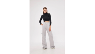 Kargo Cepli Palazzo Oversize Kesim İki iplik Bol Paça Eşofman Altı Pantolon - Gri Kargo Cepli Palazzo Oversize Kesim İki iplik Bol Paça Eşofman Altı Pantolon - Gri