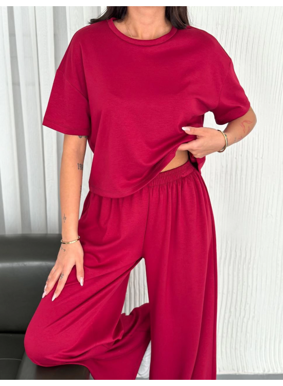 Kadın Osy Modal Yumuşak Dokulu Kumaş Bisiklet Yaka T-shirt Bol paça Pantolon ikili Takım -Bordo Kadın Osy Modal Yumuşak Dokulu Kumaş Bisiklet Yaka T-shirt Bol paça Pantolon ikili Takım -Bordo