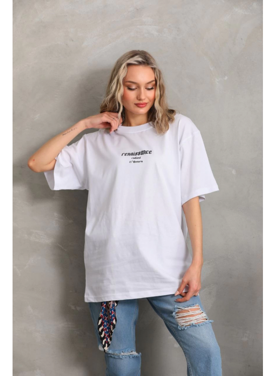 Kadın Kısa Kol Yazlık Tişört Bisiklet Yaka Baskılı Oversize T-Shirt - Beyaz Kadın Kısa Kol Yazlık Tişört Bisiklet Yaka Baskılı Oversize T-Shirt - Beyaz