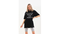 Kadın Kısa Kol Yazlık Tişört Bisiklet Yaka Baskılı Oversize T-Shirt - Siyah Kadın Kısa Kol Yazlık Tişört Bisiklet Yaka Baskılı Oversize T-Shirt - Siyah