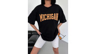 Kadın Baskılı T-Shirt Kısa Kol Bisiklet Yaka Oversize Tişört - Siyah Kadın Baskılı T-Shirt Kısa Kol Bisiklet Yaka Oversize Tişört - Siyah