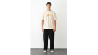 Erkek Baskılı T-Shirt Kısa Kol Bisiklet Yaka Regular Fit Rahat Kalıp Günlük Tişört - Beyaz Erkek Baskılı T-Shirt Kısa Kol Bisiklet Yaka Regular Fit Rahat Kalıp Günlük Tişört - Beyaz