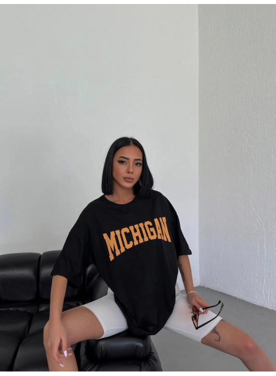 Kadın Baskılı T-Shirt Kısa Kol Bisiklet Yaka Oversize Tişört - Siyah Kadın Baskılı T-Shirt Kısa Kol Bisiklet Yaka Oversize Tişört - Siyah