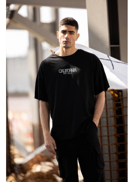 Erkek Baskılı T-Shirt Kısa Kol Bisiklet Yaka Regular Fit Rahat Kalıp Günlük Tişört - Siyah Erkek Baskılı T-Shirt Kısa Kol Bisiklet Yaka Regular Fit Rahat Kalıp Günlük Tişört - Siyah