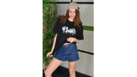 Kadın Bisiklet Yaka Baskılı Kısa kol Oversize T-Shirt - Siyah Kadın Bisiklet Yaka Baskılı Kısa kol Oversize T-Shirt - Siyah