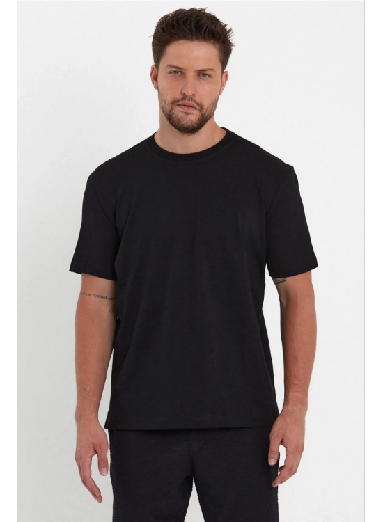 Erkek Düz T-Shirt Kısa Kol Bisiklet Yaka Regular Fit Rahat Kalıp Günlük Tişört - Siyah Erkek Düz T-Shirt Kısa Kol Bisiklet Yaka Regular Fit Rahat Kalıp Günlük Tişört - Siyah
